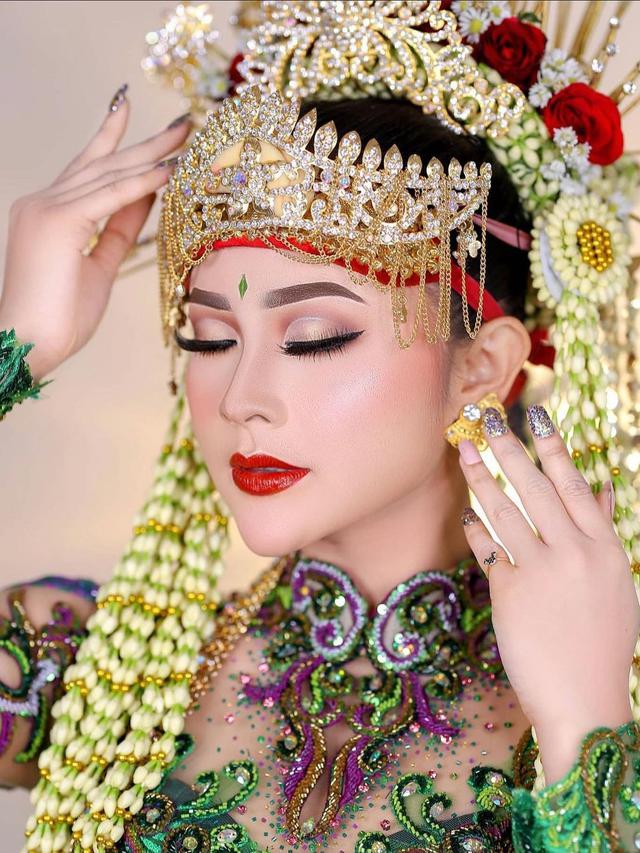 6 Potret Bella Bonita Dandan Bak Pengantin, Ramai Isu Segera Dinikahi Denny Caknan