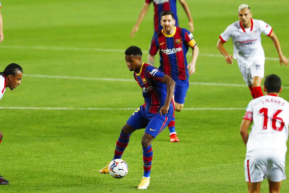 Bermain di Camp Nou, Barcelona Ditahan Imbang Sevilla