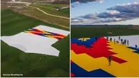 "World's Largest T-Shirt" (Sumber: Guinness World Records)