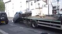 Video: Tak Terima Diderek, Pemilik BMW Larikan Mobilnya
