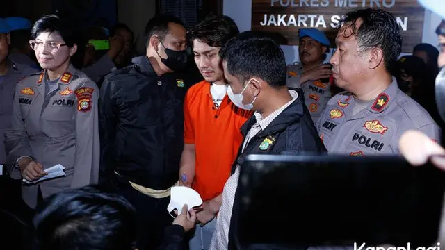 6 Potret Rizky Billar Pakai Baju Tahanan, Lesti Kejora Sudah Cabut Laporan