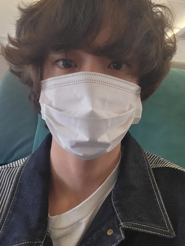 Jin BTS dalam perjalanannya ke Argentina.