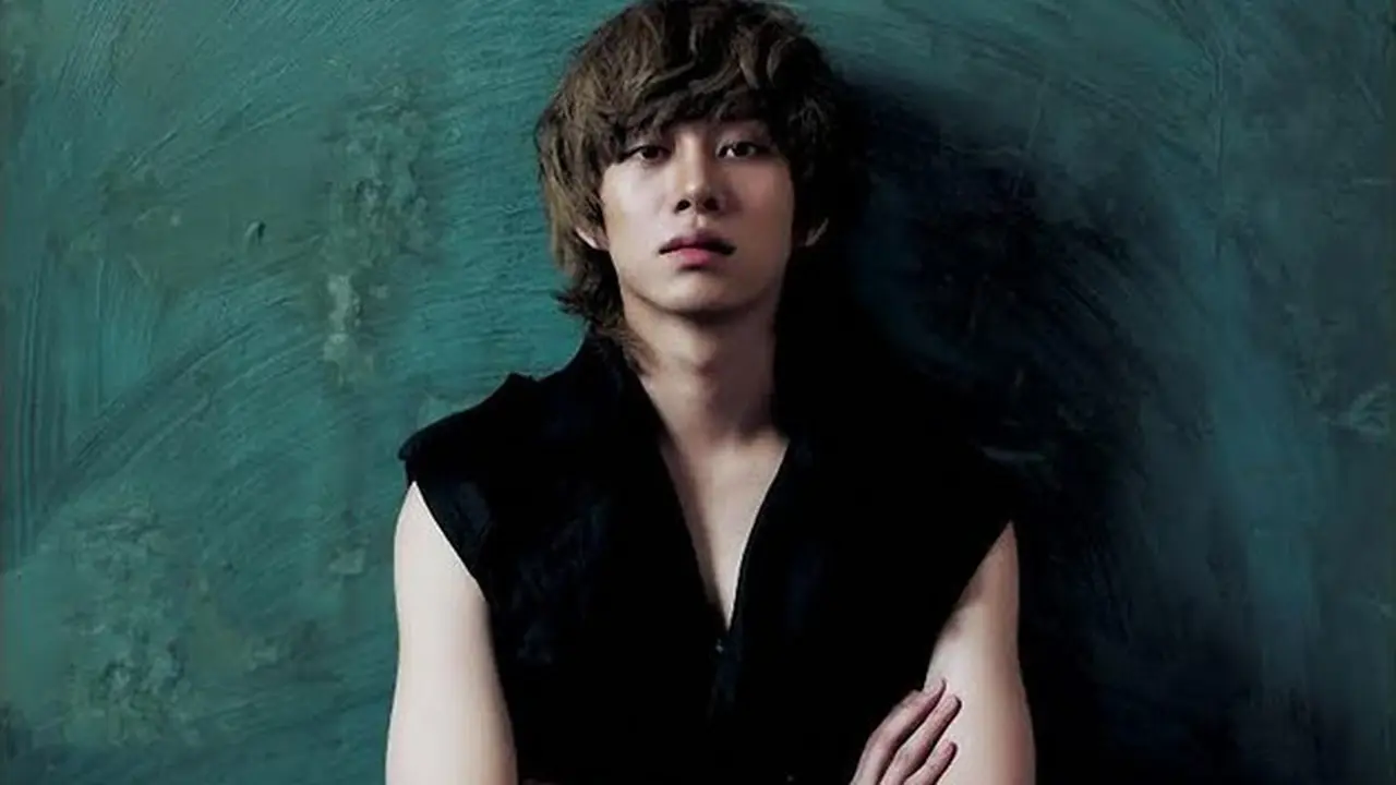 Heechul Super Junior Minta ELF untuk Berbahagia