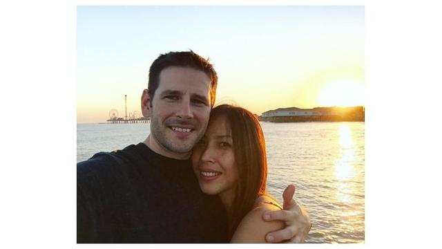 Umumkan Kehamilan, Ini 7 Potret Mesra Kristania Besouw dan Suami