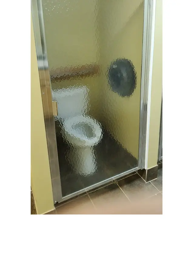 Enggak Habis Pikir, 7 Potret Desain Toilet Ini Nyeleneh Banget