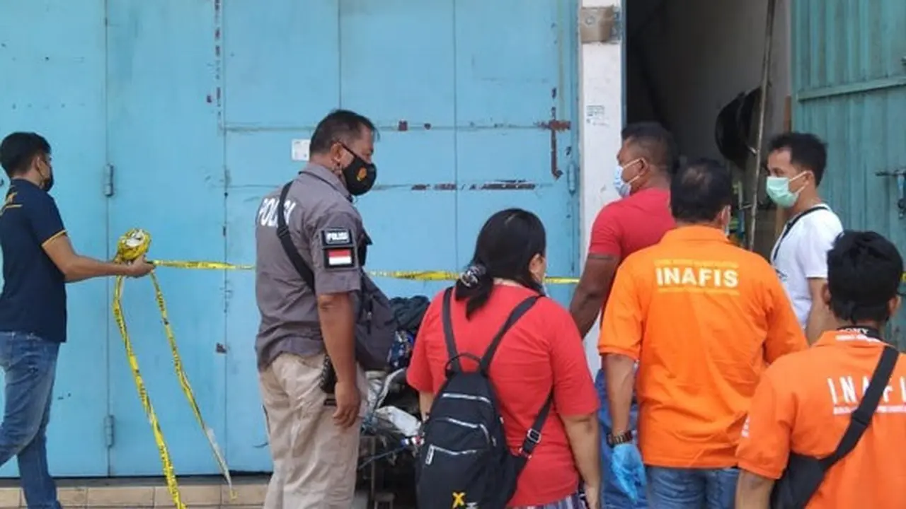 Aparat Kepolisian di Bitung melakukan olah Tempat Kejadian Perkara.
