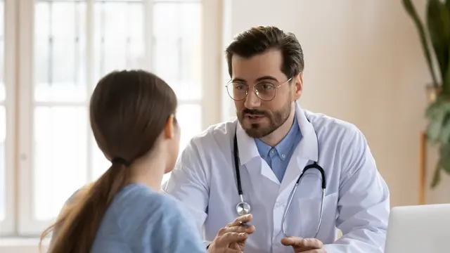 Ilustrasi konsultasi ke dokter