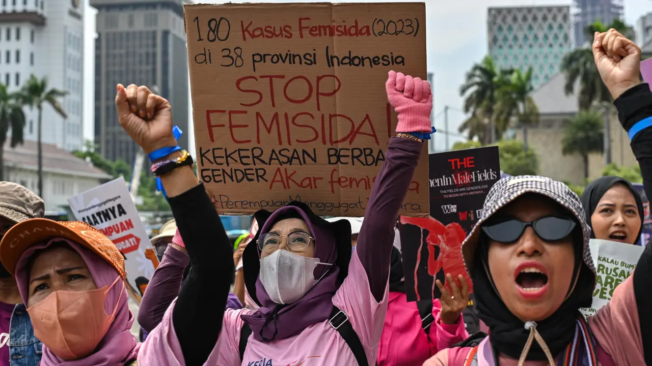 Peringatan 16 Hari Anti Kekerasan terhadap Perempuan Diwarnai Aksi Unjuk Rasa