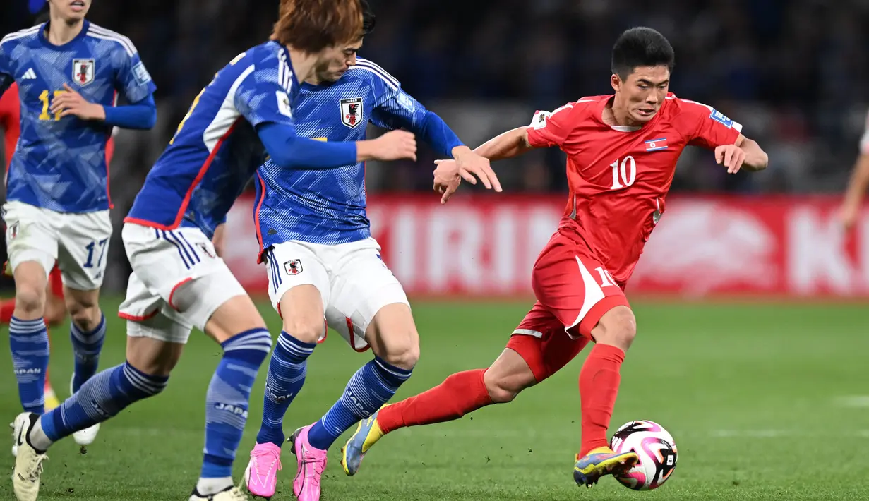 Striker Korea Utara, Han Kwang-song didatangkan Cagliari dari tim akademi Perugia, ISM Academy pada tengah musim 2016/2017 dengan nilai transfer 480 ribu euro. Bersama Cagliari di Serie A ia total bermain dalam 12 laga dengan torehan 1 gol dan 1 assist. Sempat dipinjamkan ke Perugia di Serie B mulai tengah musim 2017/2018 hingga akhir musim 2018/2019, ia lantas dilepas ke Juventus U-23 pada awal musim 2019/2020 untuk bermain di Serie C yang hanya bertahan selama setengah musim. (AFP/Yuichi Yamazaki)