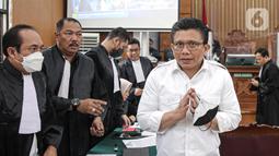 Terdakwa kasus dugaan pembunuhan berencana terhadap Brigadir Nofriansyah Yosua Hutabarat, Ferdy Sambo usai menjadi saksi dalam menjalani sidang lanjutan di Pengadilan Negeri Jakarta Selatan, Rabu (7/12/2022). Ferdy Sambo menjadi saksi untuk terdakwa Richard Eliezer, Ricky Rizal dan Kuat Ma'ruf di persidangan perkara pembunuhan berencana Brigadir J. (Liputan6.com/Faizal Fanani)
