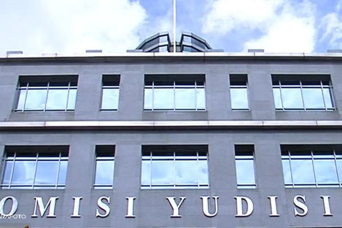 komisi-yudisial0402b.jpg