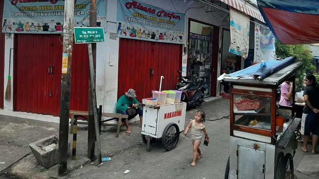 6 Potret Rumah Lawas Lucinta Luna di Gang Sempit, Hunian Sebelum Setenar Sekarang