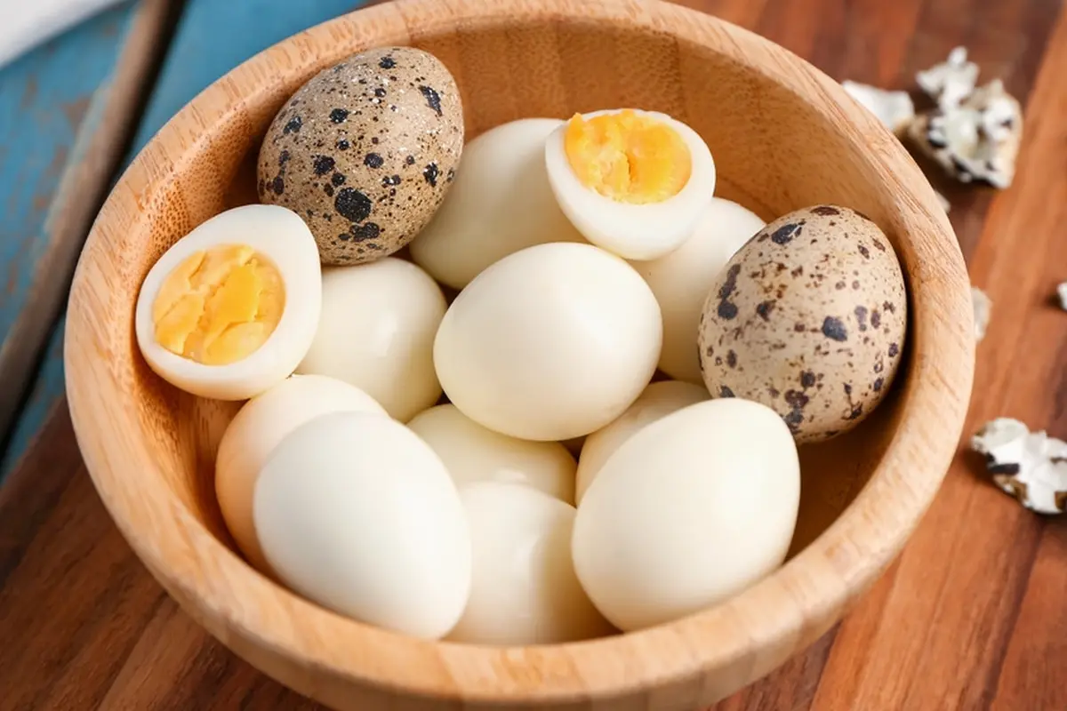 telur puyuh rebus kupas