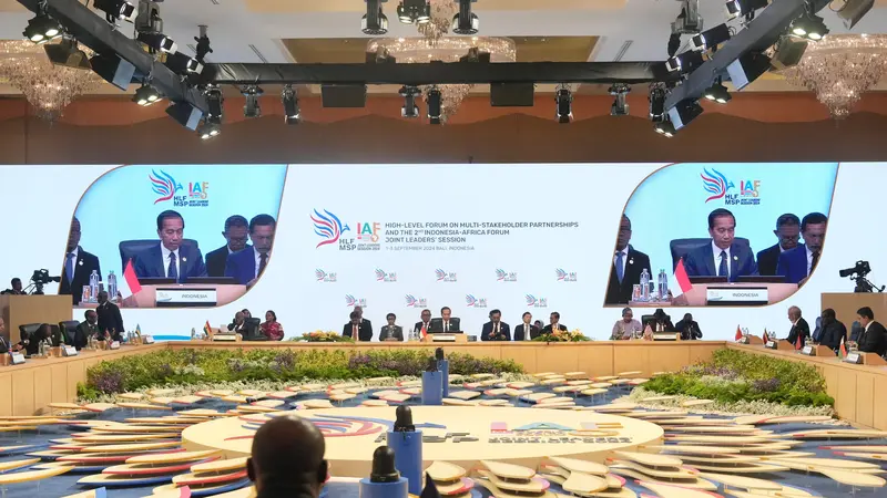 Presiden RI Joko Widodo (Jokowi) membuka Indonesia-Africa Forum 2024 di Nusa Dua, Bali, Senin (2/9/2024). (Dok. Kemlu RI)