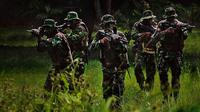 Pasukan luar negeri menganga dengan pelatihan yang harus dijalani Tentara Nasional Indonesia (TNI). Media asing sampai merinding melihatnya