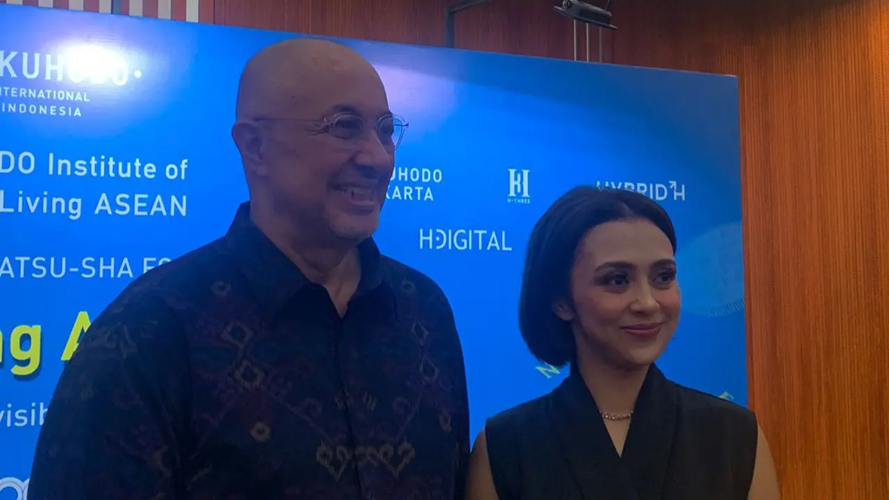 Ketua Hakuhodo International Indonesia, Irfan Ramli dan Director of Hakuhodo International Indonesia & Institute Director HILL ASEAN, Devi Attamimi