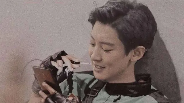 7 Editan Foto Seleb Korea Jadi Driver Ojol, Song Hye Kyo Paling Curi Perhatian