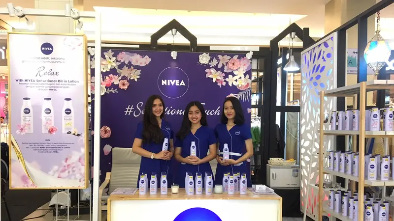 Ayo kunjungi FIMELA Fuchsia Market dan rasakan sensasi baru dari NIVEA Sensational Oil in Lotion!