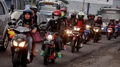 Puncak arus arus balik di jalur Pantai Utara memang sudah diprediksi akan terjadi pada hari ini, laju kendaraan pun hanya dapat berjalan 10 sampai 30 Km saja.