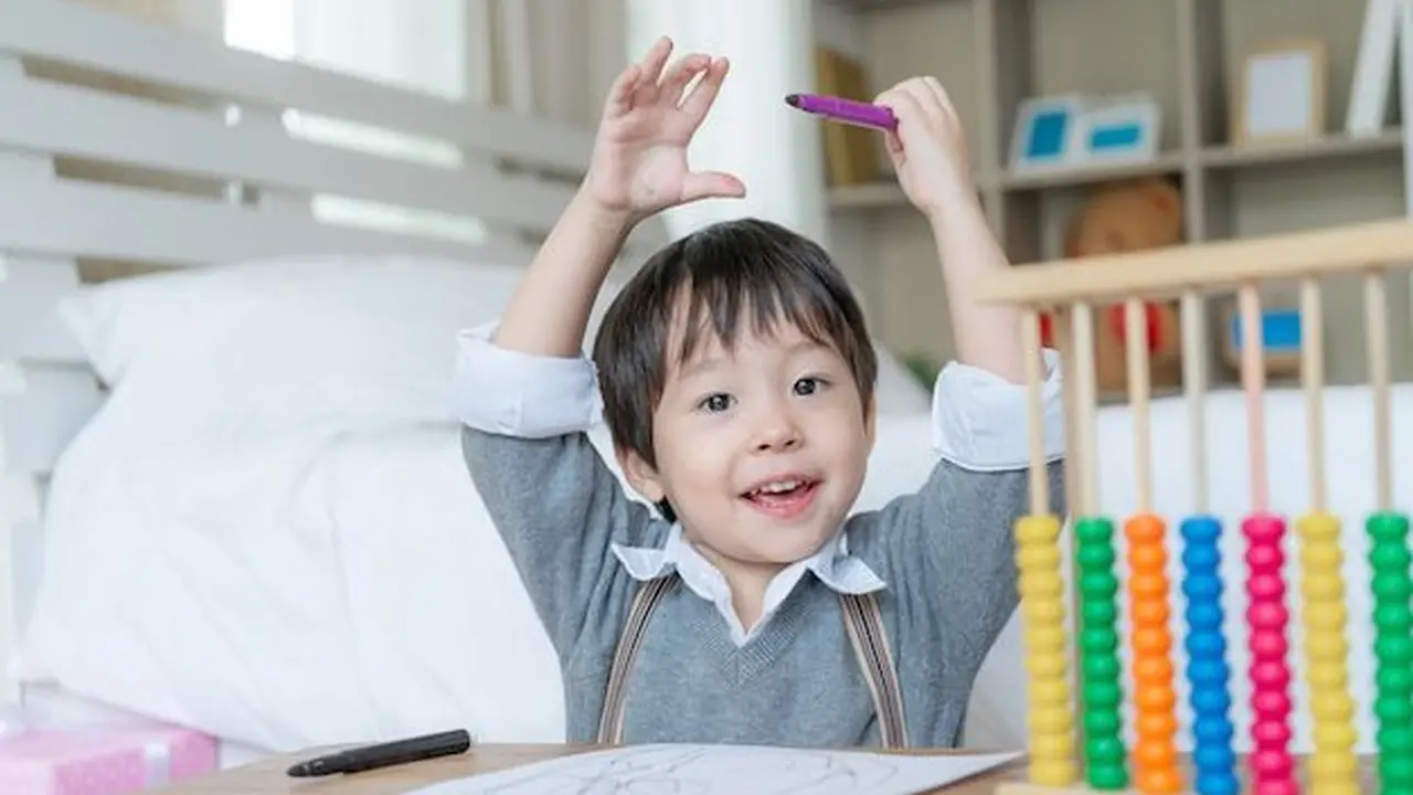 Anak Kecil. (foto: Pinterest/Freepik).