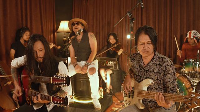 Band /rif Tampil Berbeda dalam Program Get Closer Garapan Didi Music ...