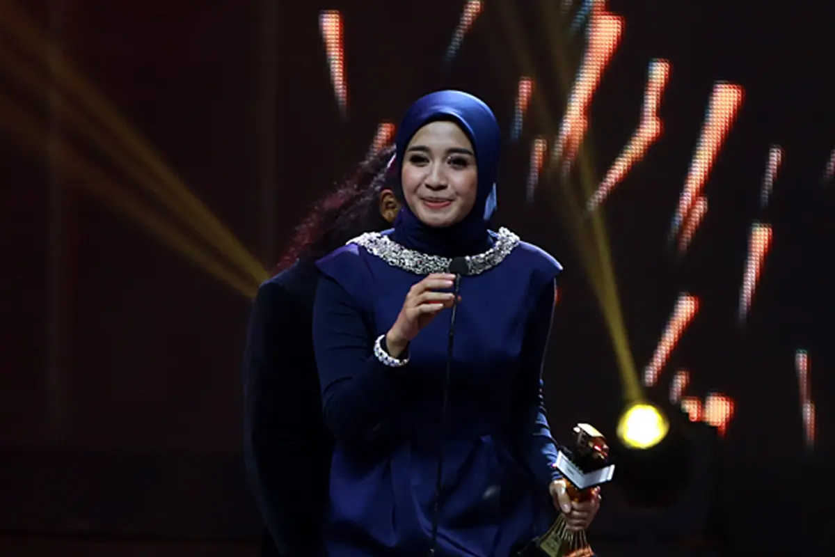 [Bintang] Laudya Cynthia Bella