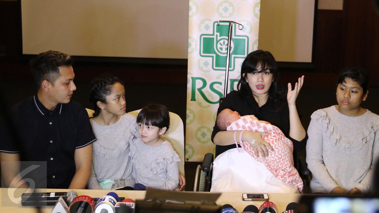 20170306- Ussy Sulistiawaty dan Andhika Pratama-Jakarta- Herman Zakharia