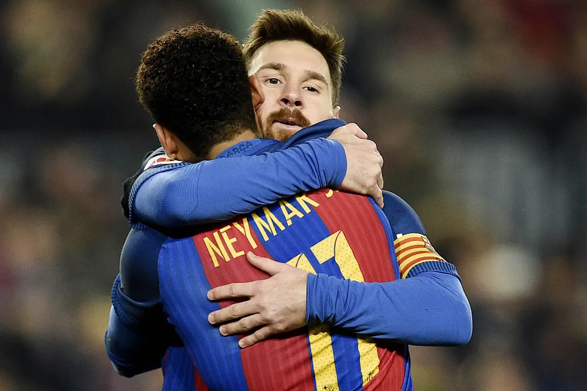 FOTO: Memori Indah Lionel Messi dan Neymar Bersama Trio MSN Barcelona