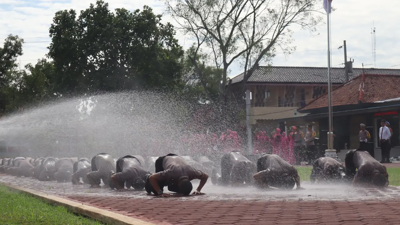 59 personel Polres Pemalang naik tangkat. (Foto: Liputan6.com/Humas Polres Pemalang)