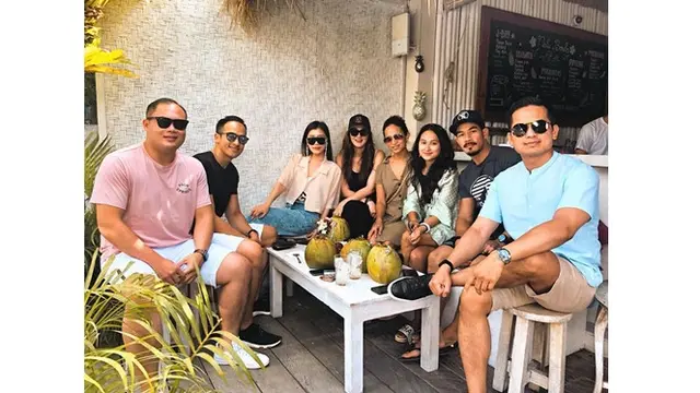 4 Potret Kebersamaan Luna Maya dan Faisal Nasimuddin