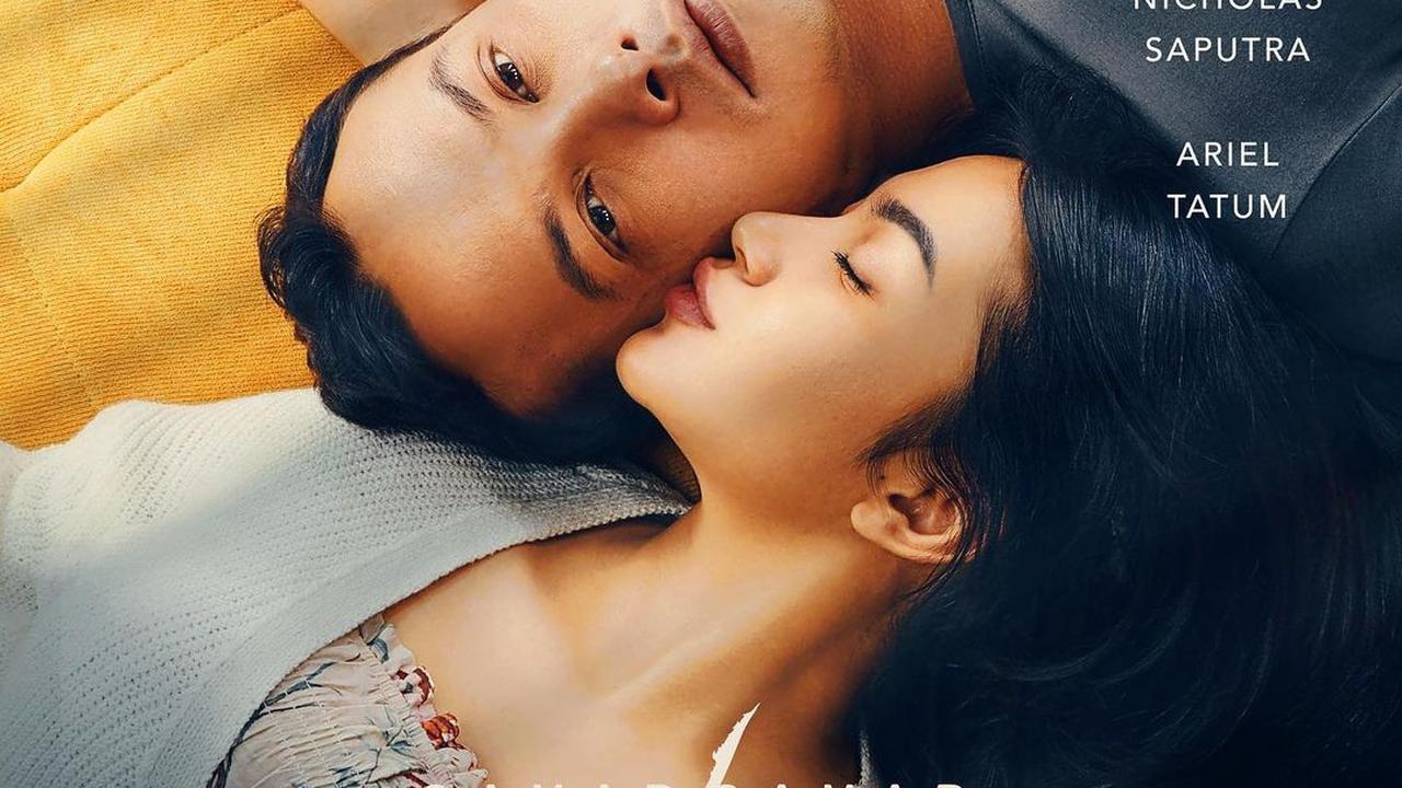 Poster film Sayap Sayap Patah (https://www.instagram.com/p/CfJSoNFPCfM/)