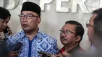 Walikota Bandung Ridwan Kamil memberikan keterangan usai pertemuan tertutup di DPP PDIP, Jakarta, Rabu (3/1). Kamil mengatakan dirinya hanya menyambung bersilaturahmi dan membicarakan topik ringan dengan pengurus PDIP. (Liputan6.com/Faizal Fanani)