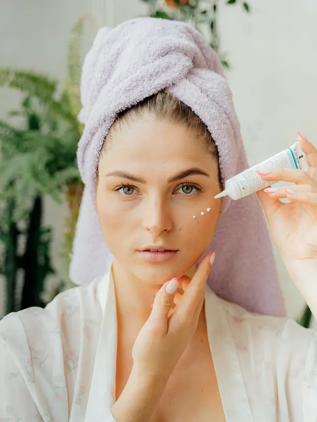 Merawat kulit dengan skincare