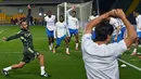 Latihan ini jelang pertandingan pekan kedua Liga Champions 2025/2026 antara Real Madrid dan Kairat Almaty. (VYACHESLAV OSELEDKO/AFP)