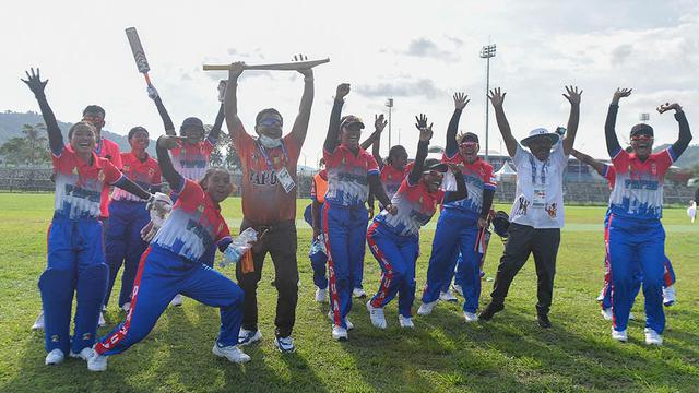 Foto: Bungkam Bali, Tim Cricket Putri Papua Raih Medali Emas Pertama di PON XX Papua 2021