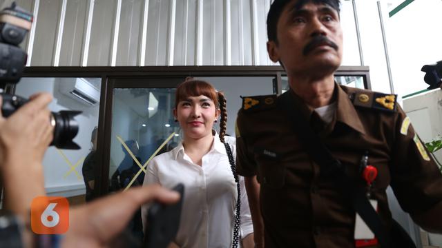 [Bintang] Roro Fitria