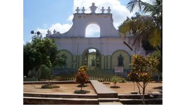 Wisata Religi di Madura