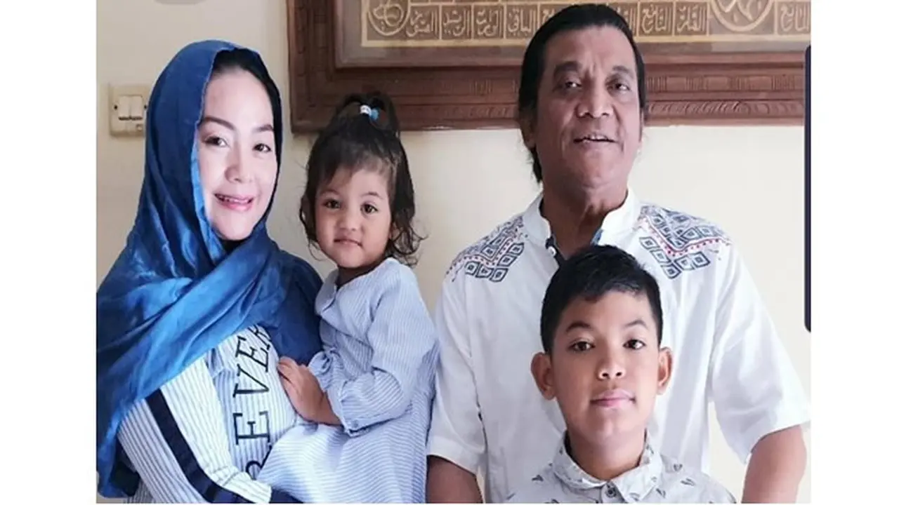 5 Unggahan Yan Vellia Istri Didi Kempot Setelah Sang Suami Meninggal, Penuh Duka