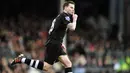 Selebrasi gol Danny Guthrie gelandang Newcastle United saat melawan Fulham di Craven Cottage, London (21/1/2012) dalam lanjutan Liga Primer Inggris. (AFP/Glyn Kirk)