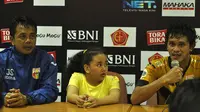 Momen Jafri Sastra dengan Putri Bungsunya di Stadion Manahan
