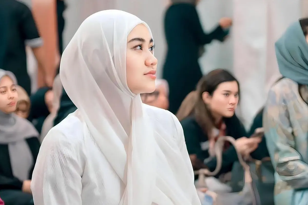Aaliyah Massaid berhijab