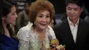 Janet Yeoh, ibu dari Michelle Yeoh, berbicara kepada awak media selama acara tayangan langsung Academy Awards ke-95 di Los Angeles, di sebuah bioskop di Kuala Lumpur, Malaysia, Senin (13/3/2023). Michelle Yeoh yang punya kewarganegaraan Malaysia juga menjadikannya sebagai aktris Asia Tenggara pertama yang meraih penghargaan tersebut. (AP Photo/Vincent Thian)