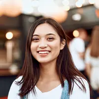 ilustrasi cantik bahagia kalem/Olena Yakobchuk/Shutterstock