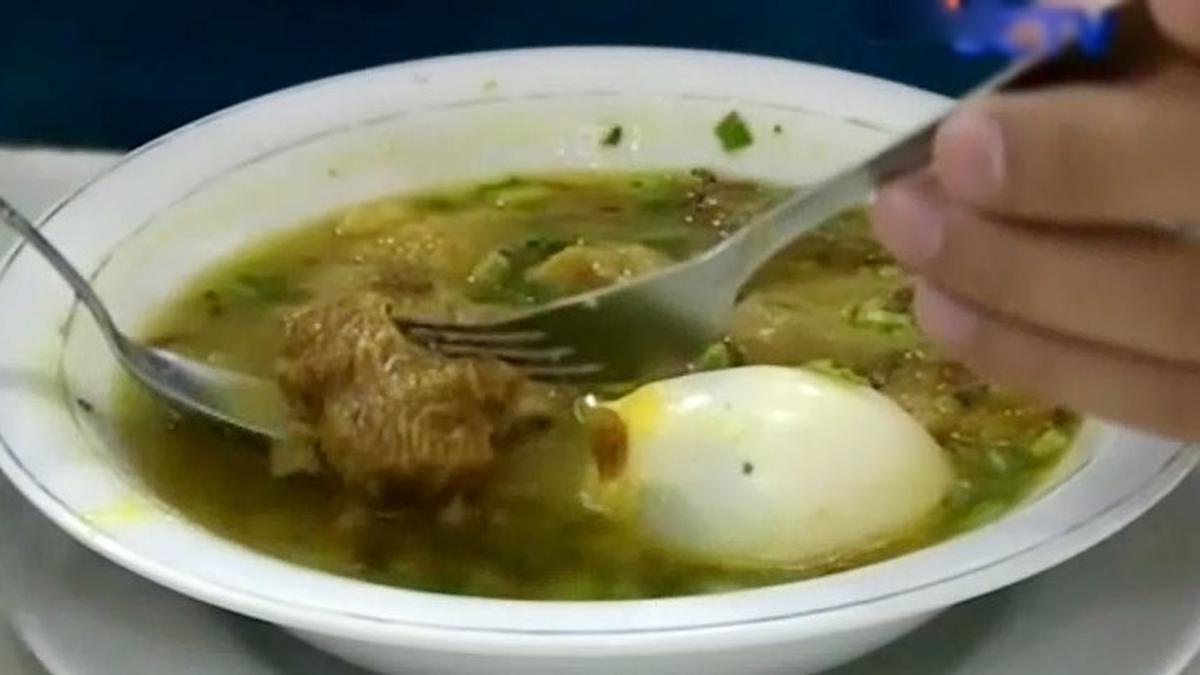 Jelajah Sihir Kuliner: Menggondol Nikmatnya Makanan Jalanan Hong Kong