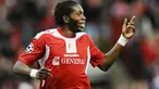 Selebrasi gol striker Standard de Liege Dieumerci Mbokani di laga penyisihan Grup H Liga Champions melawan Olympiacos FC di Liege, 4 November 2009. AFP PHOTO / JOHN THYS 