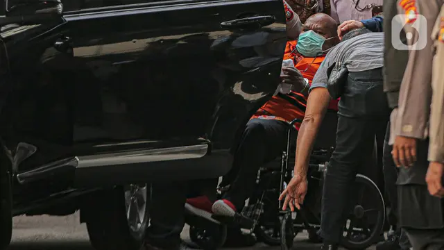 Gubernur Papua Lukas Enembe Jalani Pemeriksaan Perdana Pasca Ditahan