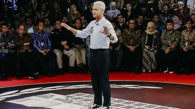 Beda Gaya Capres saat Debat Pilpres Pertama
