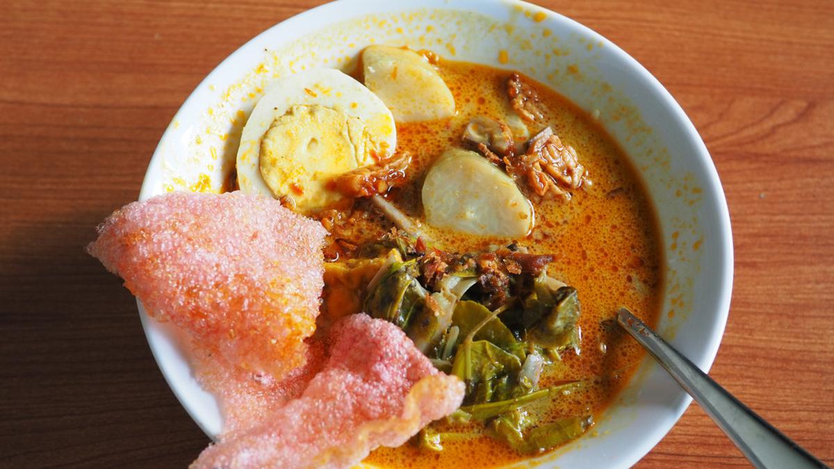 Resep Lontong Sayur Padang Lezat: Nikmati Keunikan Masakan Padang