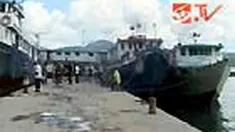 Sudah sekitar 10 hari kapal antarpulau di Pelabuhan Slamet Riyadi, Ambon, Maluku, tidak bisa berlayar akibat cuaca buruk. Saat ini, ketinggian gelombang di perairan Maluku rata-rata berkisar dua hingga empat meter. 