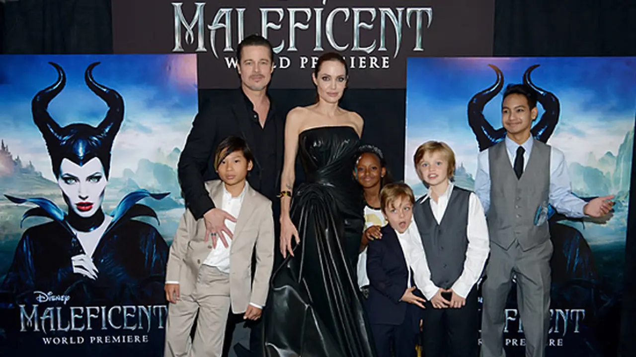 Angelina Jolie dan Brad Pitt